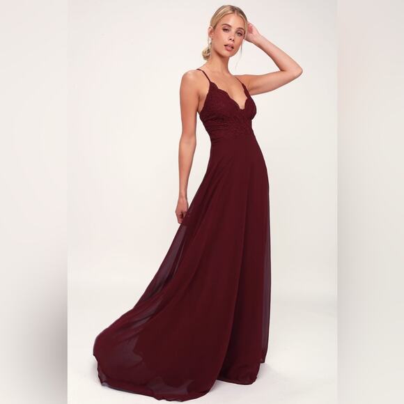 Lulu's NWT Madalyn Burgundy Lace Maxi Dress Size S - Picture 1 of 11